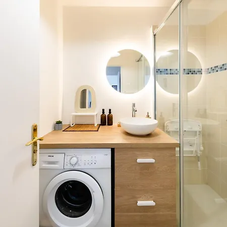 Chic&cosy 1-bedroom Apart,2 Min Metro,10 Min Paris Daire *